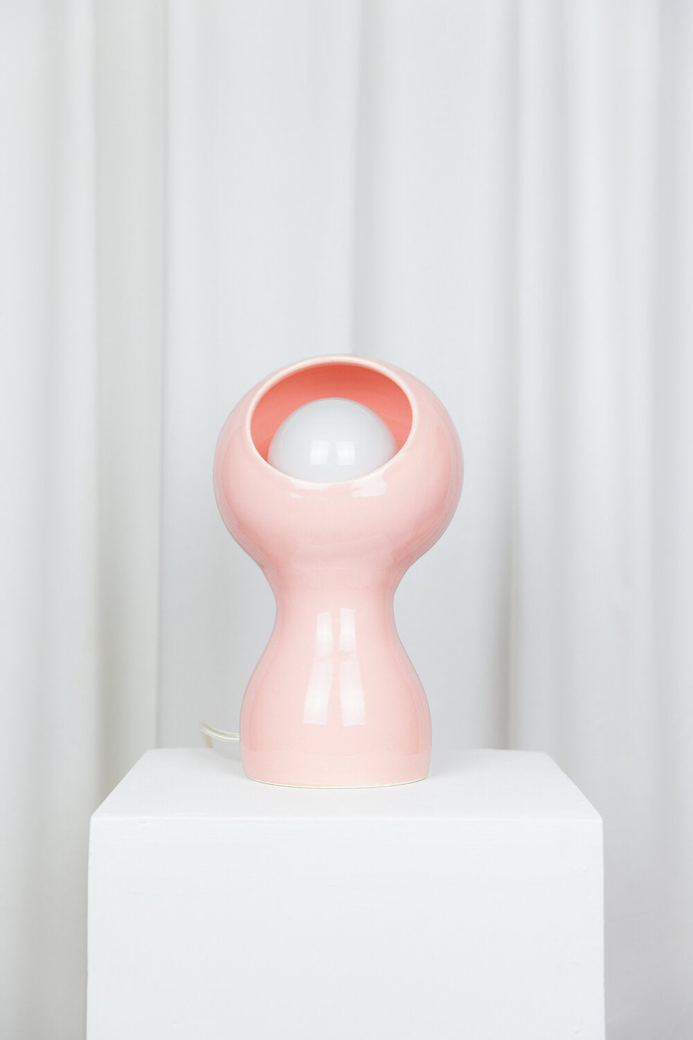 Glob lamp pink - Lola Mayeras