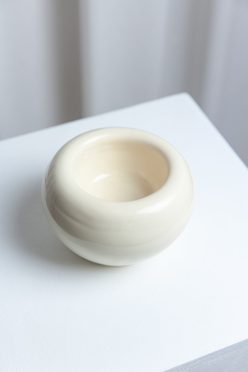 Puffy bowl cream - Lola Mayeras
