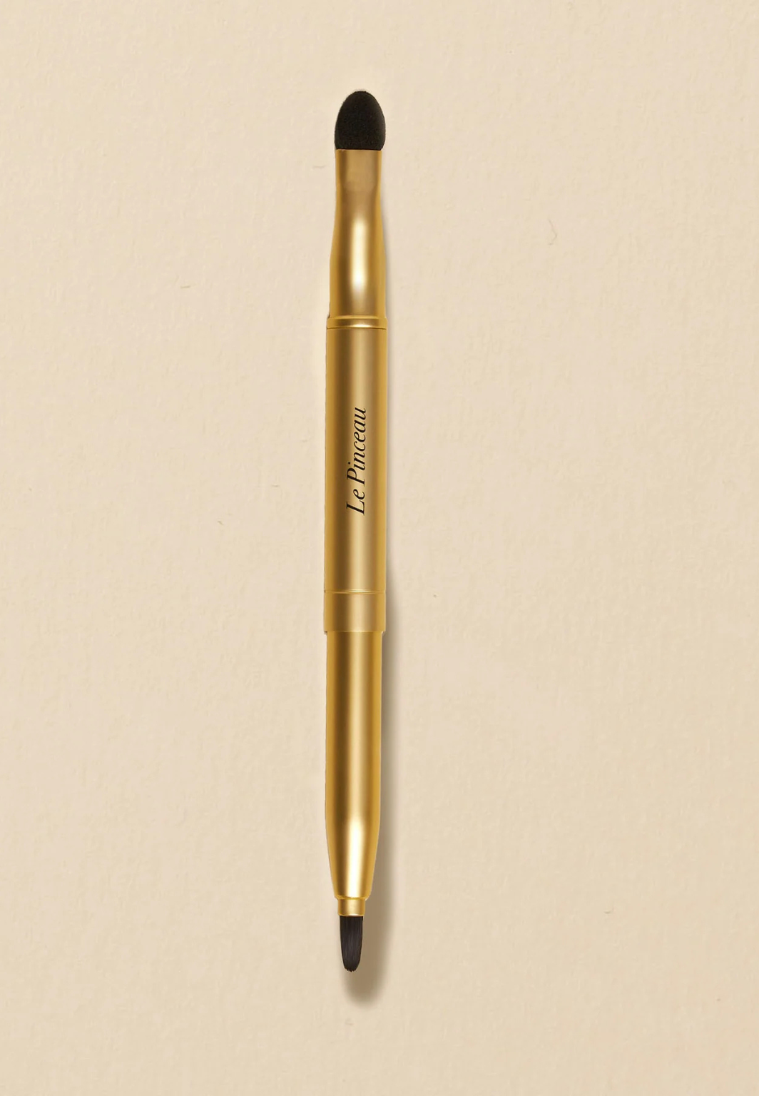 Yolaine Paris lip brush with two tips, providing precision and versatility for flawless lip makeup.