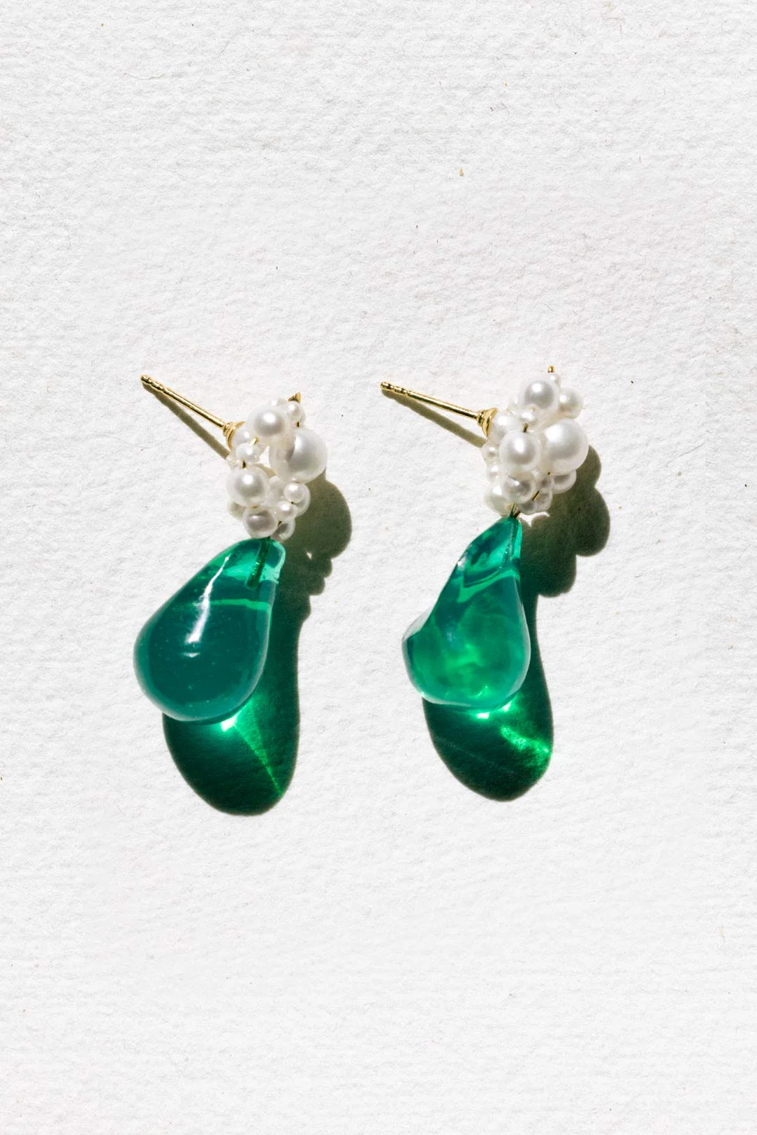Tra-la-la earrings green Completedworks1
